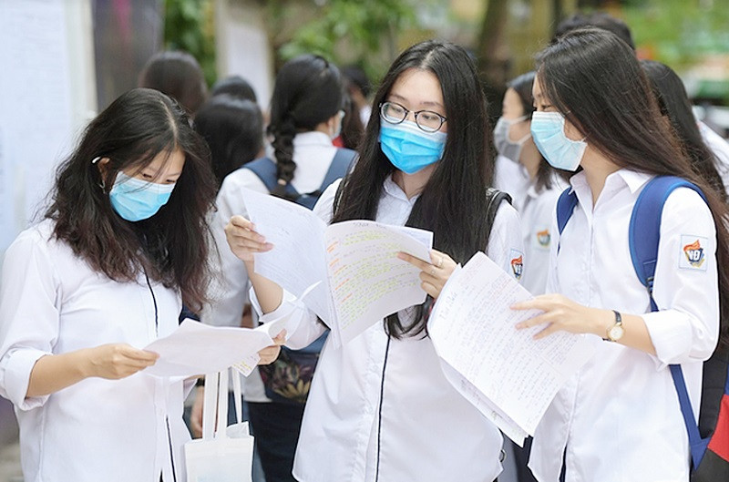 Học sinh được cấp tài khoản và mật khẩu để đăng ký dự thi theo hình thức trực tuyến. Ảnh minh họa
