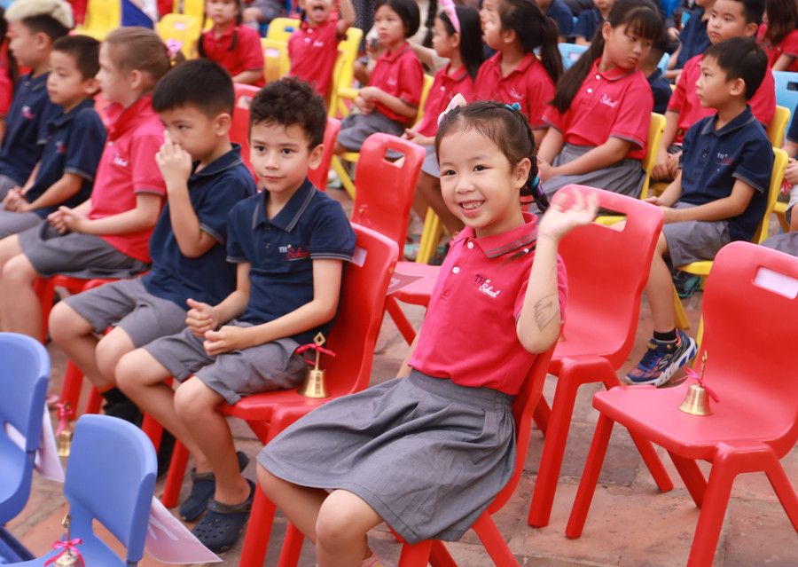 Học sinh TH School rạng rỡ bước vào năm học mới.