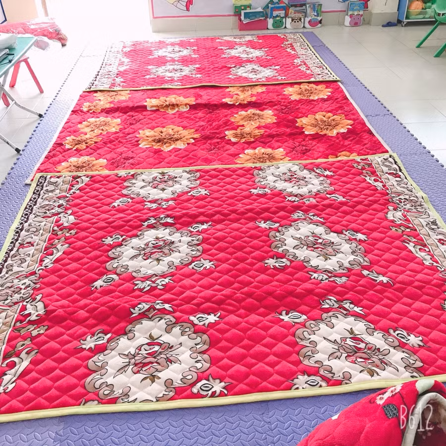 Trường chuẩn bị chu đáo giúp học sinh chống rét.