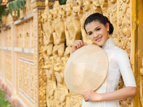 Chân dung Á hậu ở Trà Vinh khiến Ngọc Trinh phải lép vế