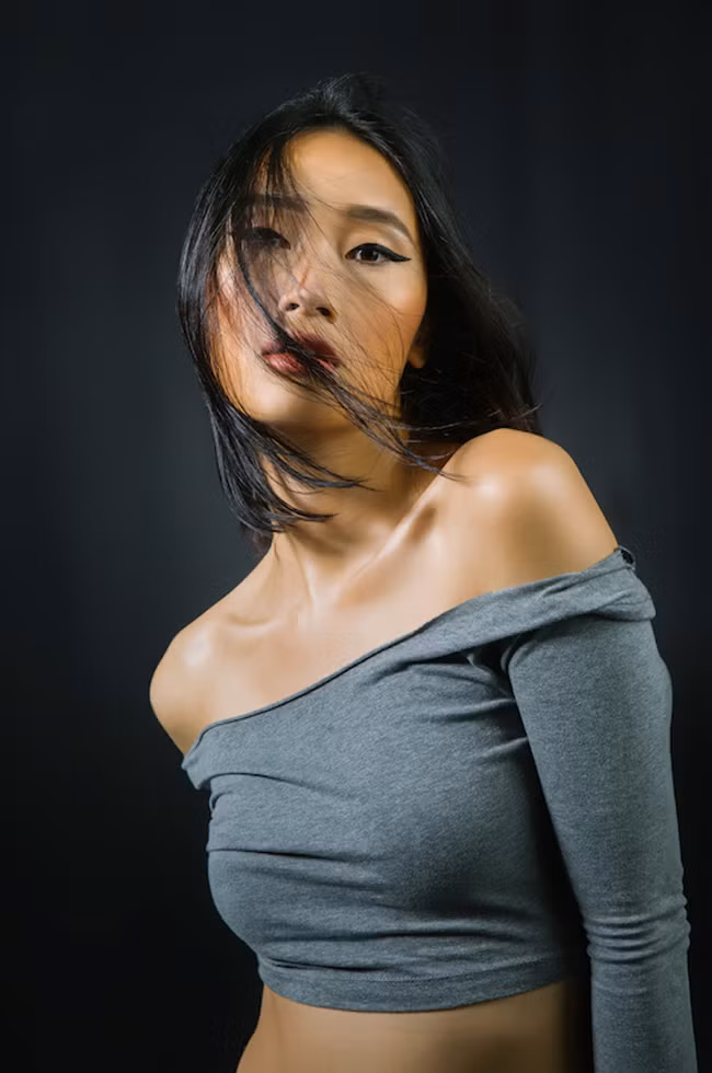 Đường tình của 5 chân dài đắt giá nhất làng mẫu Việt ảnh 16