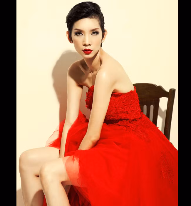 Đường tình của 5 chân dài đắt giá nhất làng mẫu Việt ảnh 19