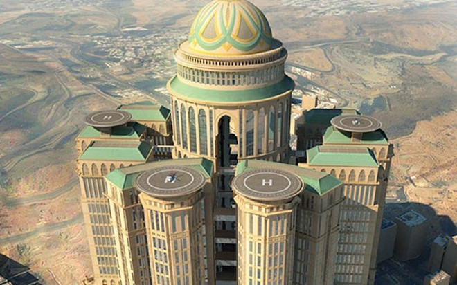 Ả Rập Saudi: Vương quốc sa mạc này là một đất nước giàu có, nhưng lại khá chảnh với người phương Tây. Xin visa du lịch đối với người không theo đạo Hồi là điều tương đối khó khăn. Nếu có dấu thị thực Israel trong hộ chiếu, bạn có thể sẽ bị từ chối ngay lập tức. Các cặp đôi chưa kết hôn phải đi du lịch theo nhóm, phụ nữ phải đi cùng họ hàng là nam giới, nếu đi một mình thì phải có họ hàng hoặc người bảo trợ là nam giới ở đó. Du khách ở quá hạn thị thực sẽ bị phạt tới 3.000 USD. Ả Rập Saudi: Vương quốc sa mạc này là một đất nước giàu có, nhưng lại khá “chảnh” với người phương Tây. Xin visa du lịch đối với người không theo đạo Hồi là điều tương đối khó khăn. Nếu bạn có dấu thị thực Israel trong hộ chiếu, bạn có thể sẽ bị từ chối ngay lập tức. Các cặp đôi chưa kết hôn phải đi du lịch theo nhóm, phụ nữ phải đi cùng họ hàng là nam giới, nếu đi một mình thì phải có họ hàng hoặc người bảo trợ là nam giới ở đó. Ở quá hạn thị thực sẽ bị phạt tới 3.000 USD.