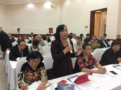 Đại biểu Hội Khuyến học tỉnh Thái Nguyên phát biểu tại Hội nghị Đại biểu Hội Khuyến học tỉnh Thái Nguyên phát biểu tại Hội nghị