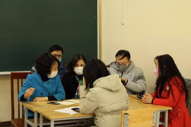 Phát huy trí tuệ tập thể để xây dựng kế hoạch bài giảng.