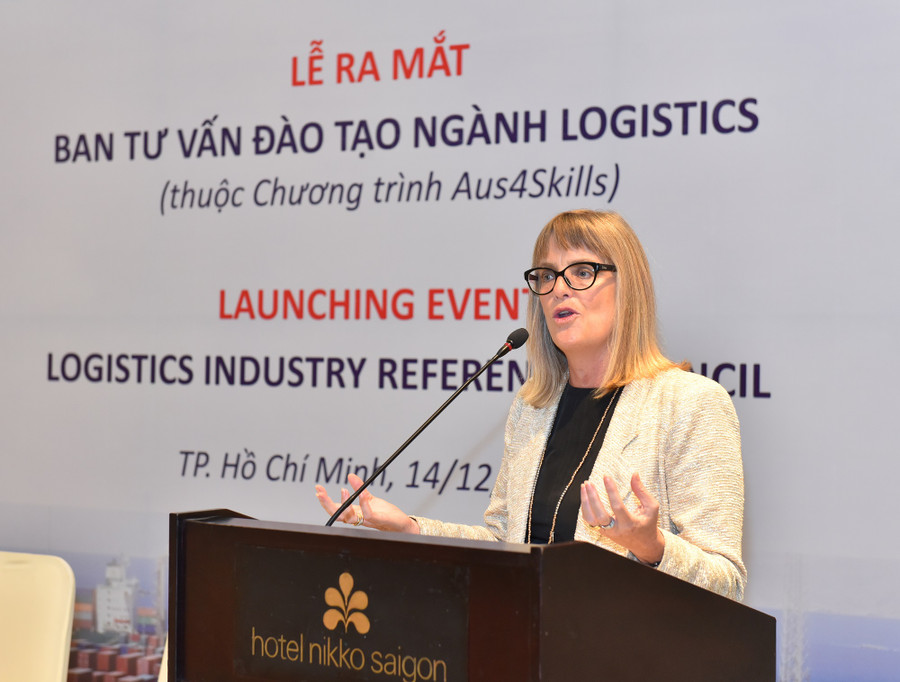 Bà Karen Lanyon - Tổng Lãnh sự Australia tại TP HCM - chia sẻ về những hỗ trợ của Australia trong lĩnh vực giáo dục nghề nghiệp tại Việt Nam