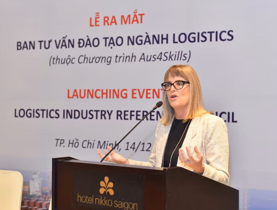 Bà Karen Lanyon - Tổng Lãnh sự Australia tại TP HCM - chia sẻ về những hỗ trợ của Australia trong lĩnh vực giáo dục nghề nghiệp tại Việt Nam