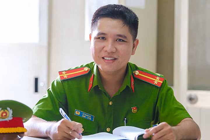 Trinh sát hình sự 3 lần uống thuốc chống phơi nhiễm HIV