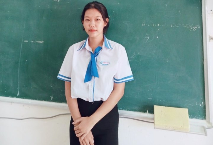 Em Thạch Thị Kim Thoa.