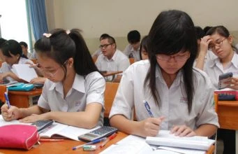 Vĩnh Phúc: Kiểm tra học kỳ I lớp 10, 11 theo hình thức trắc nghiệm 8 môn