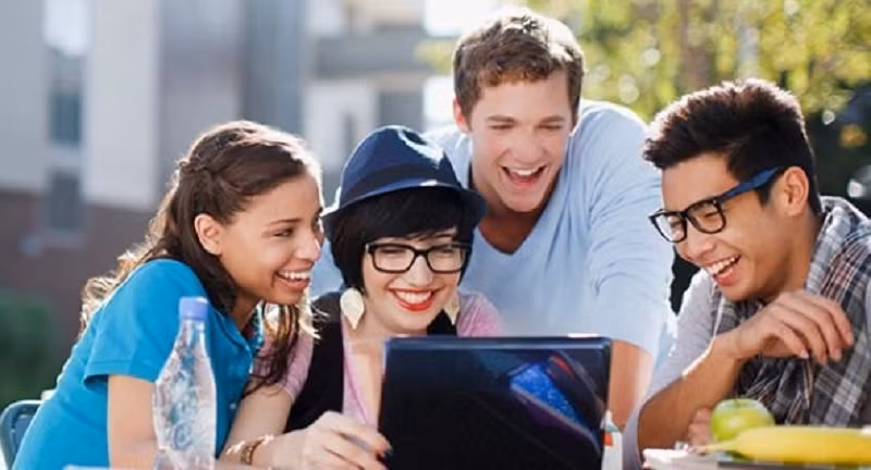 Đại dịch đã trở nên trầm trọng hơn và phơi bày một số vấn đề trong ngành. Ảnh: Eduinrus