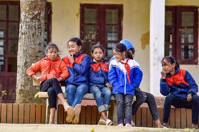 Những phút giải lao sau giờ học của học sinh Trường Phổ thông Cao Sơn.