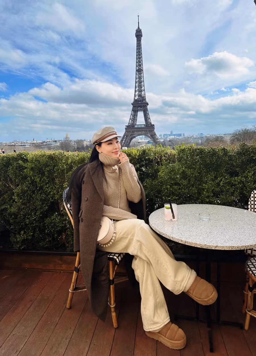 Quỳnh Thư gây bất ngờ khi thông báo đang mang thai con đầu lòng.