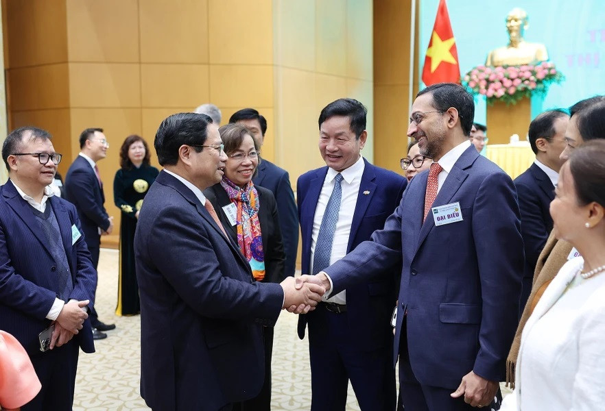 Thủ tướng Phạm Minh Chính với các đại biểu tham dự hội nghị. (Ảnh: Dương Giang/TTXVN) Thủ tướng Phạm Minh Chính với các đại biểu tham dự hội nghị. (Ảnh: Dương Giang/TTXVN)