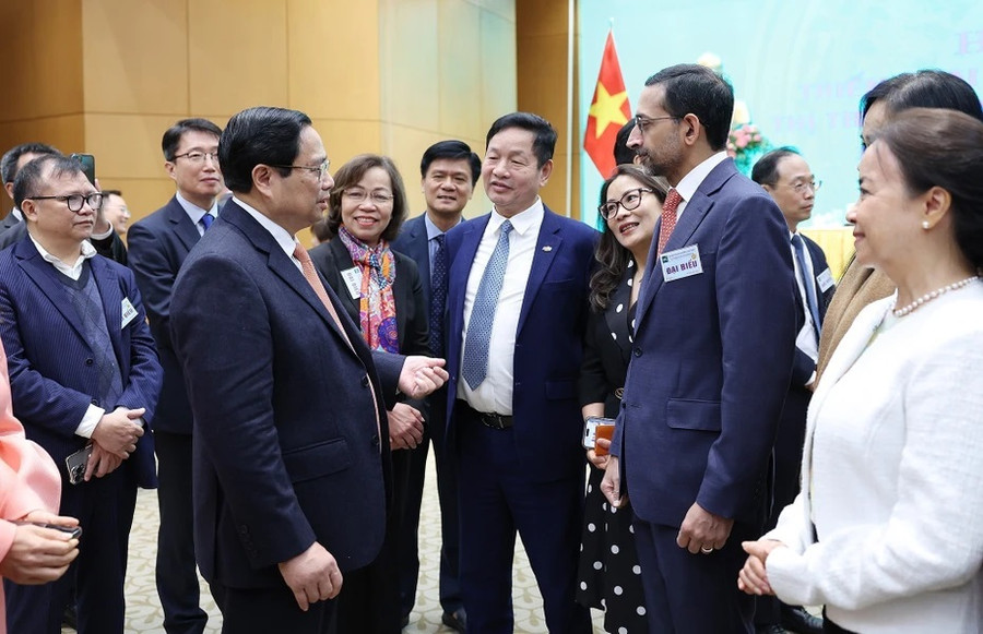 Thủ tướng Phạm Minh Chính với các đại biểu tham dự hội nghị. (Ảnh: Dương Giang/TTXVN) Thủ tướng Phạm Minh Chính với các đại biểu tham dự hội nghị. (Ảnh: Dương Giang/TTXVN)