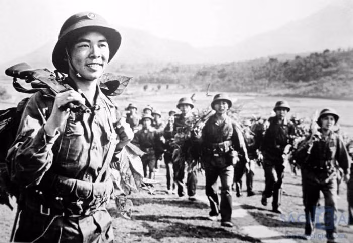 Anh bộ đội Cụ Hồ. Ảnh tư liệu Anh bộ đội Cụ Hồ. Ảnh tư liệu