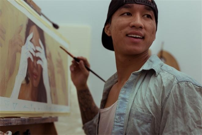 Hiện Sean thường xuyên đăng tải tranh vẽ của mình lên Instagram. Hiện Sean thường xuyên đăng tải những tác phẩm của mình lên trang Instagram cá nhân.