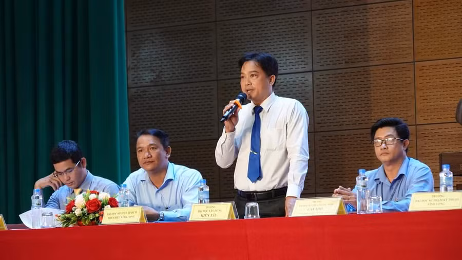 Tiến sĩ Trương Công Bằng - Phó Hiệu trưởng Trường ĐH Xây dựng Miền Tây thông tin công tác tuyển sinh năm 2024 của trường.