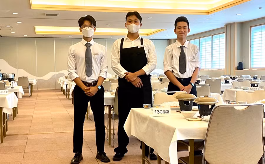 Sinh viên Trường ĐH Nguyễn Trãi thực tập hưởng lương tại Nhật Bản. Ảnh: Website nhà trường