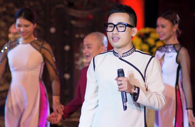 “Áo yếm mà mỏng tang, chẳng thà đừng mặc!” ảnh 15