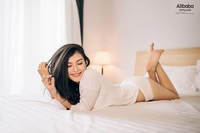 “Nữ lang y áo yếm": Không áo yếm mà ảnh nào cũng gợi cảm nghẹt thở ảnh 8