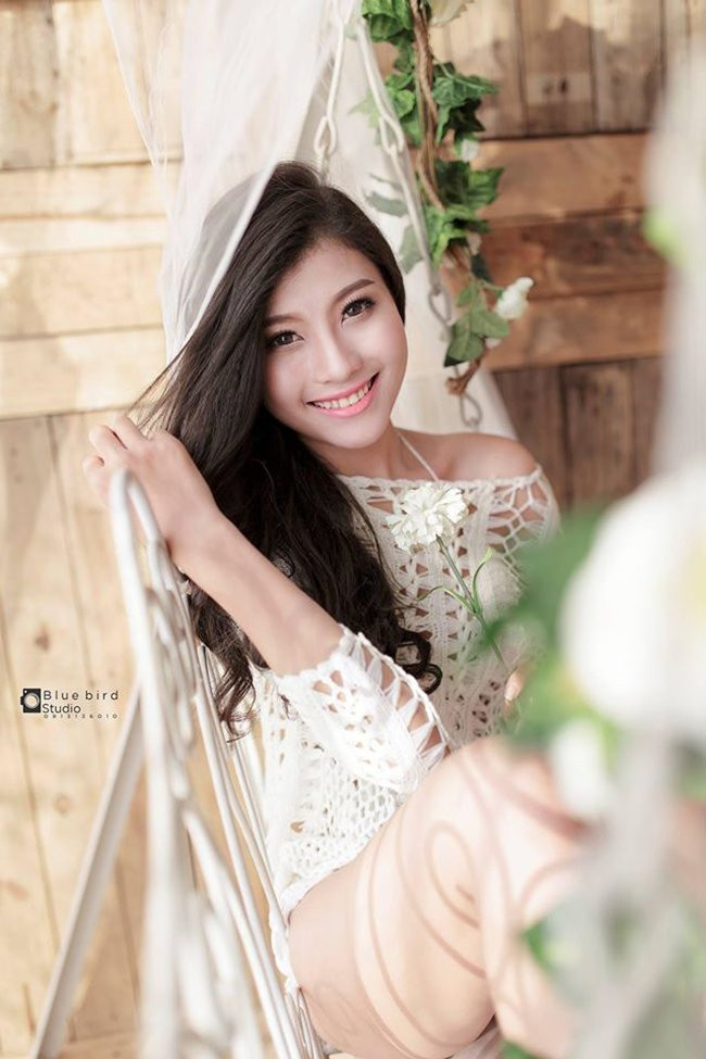 “Nữ lang y áo yếm": Không áo yếm mà ảnh nào cũng gợi cảm nghẹt thở ảnh 15