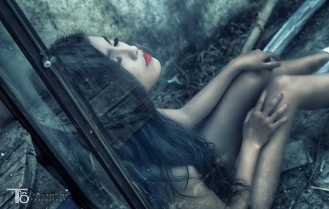 “Nữ lang y áo yếm": Không áo yếm mà ảnh nào cũng gợi cảm nghẹt thở ảnh 20