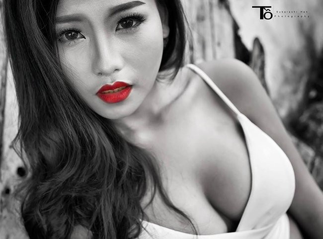 “Nữ lang y áo yếm": Không áo yếm mà ảnh nào cũng gợi cảm nghẹt thở ảnh 19