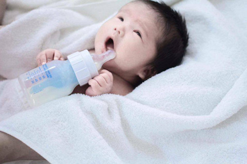 Cận cảnh con trai