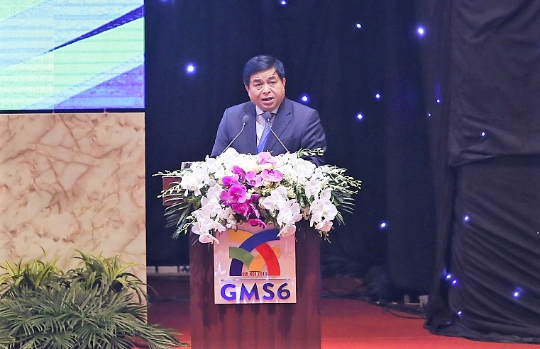 Ông Nguyễn Chí Dũng – Bộ trưởng Bộ Kế hoạch và Đầu tư - phát biểu tại diễn đàn