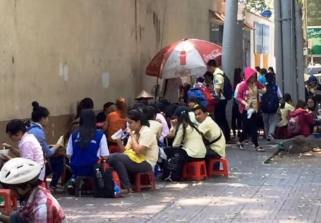 An uong, nghi tuy tien bi nhac nho cong khai tren truyen thong? - Anh 1