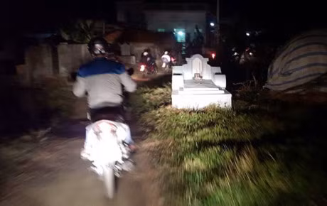 Canh dong duc ngop tho 