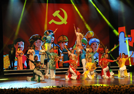 Tiết mục văn nghệ tại lễ trao giải. Ảnh: VGP/Nguyễn Hoàng Tiết mục văn nghệ tại lễ trao giải. Ảnh: VGP/Nguyễn Hoàng