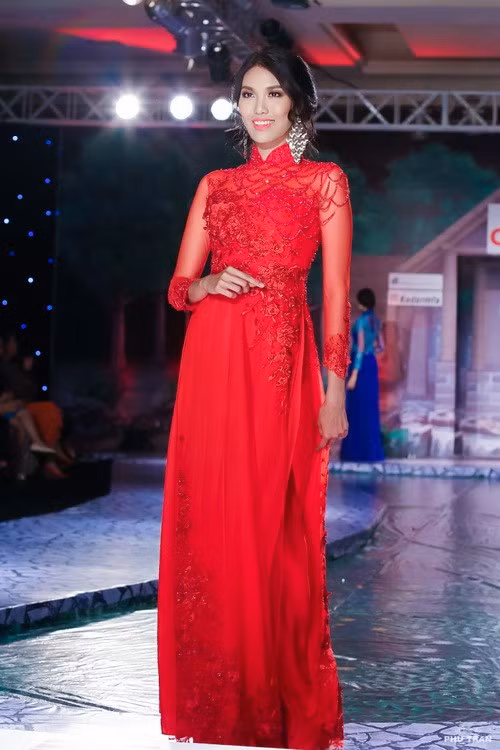 Hoa khôi Lan Khuê khoe đường cong tuyệt đẹp - 3