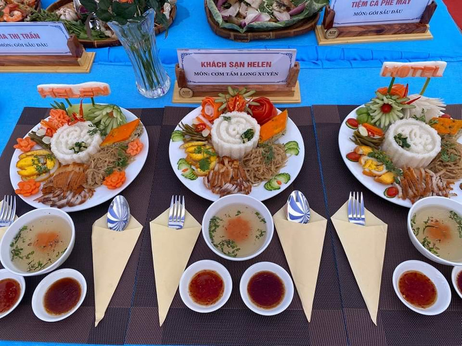 Sản phẩm dự thi của các đơn vị. Sản phẩm dự thi của các đơn vị.