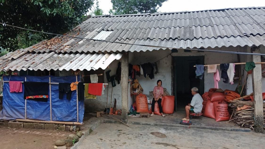 Ngôi nhà cũ của em Lường Thị Hường. Ngôi nhà cũ của em Lường Thị Hường.