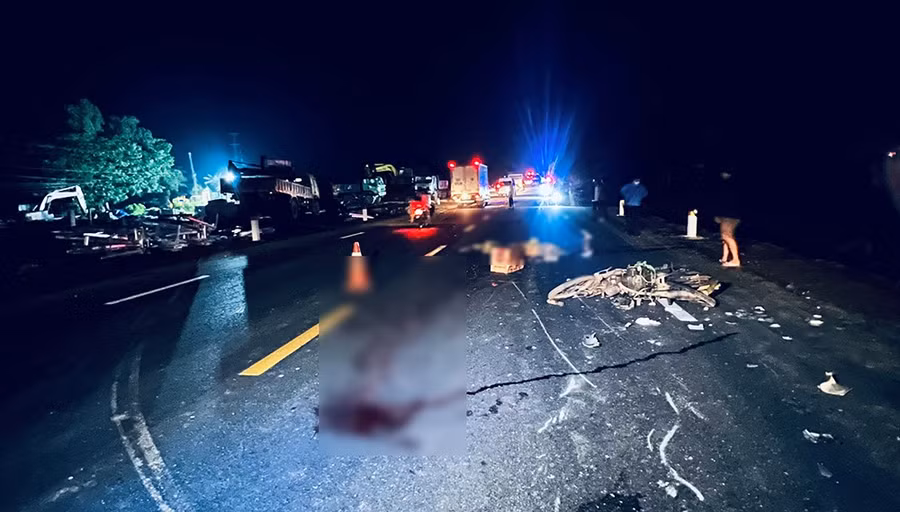 Hiện trường vụ TNGT làm 1 người tử vong. (Ảnh: Tiến Tầm)