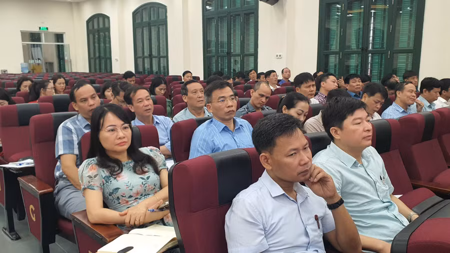 Cán bộ tham gia tập huấn.