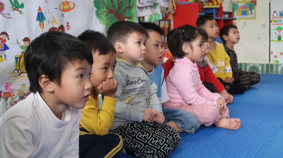 Đối với các lớp mầm non: Bắt đầu tuyển sinh từ ngày 3/7 đến hết 22/7. Không được thu, nhận hồ sơ trước ngày 3/7.