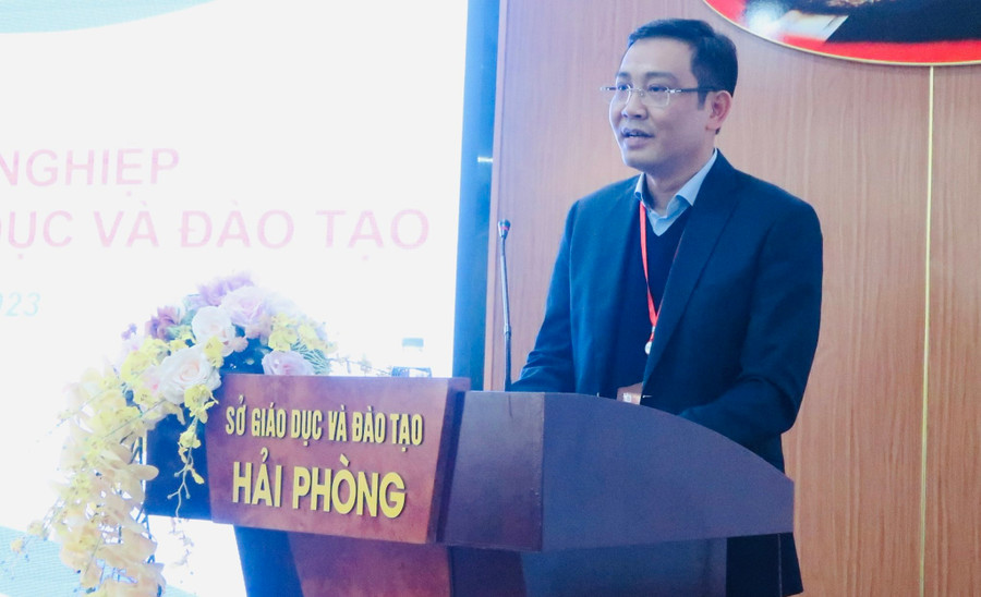 Ông Bùi Văn Kiệm- Giám đốc Sở GD&ĐT Hải Phòng phát biểu tại Hội nghị. Ông Bùi Văn Kiệm- Giám đốc Sở GD&ĐT Hải Phòng phát biểu tại Hội nghị.