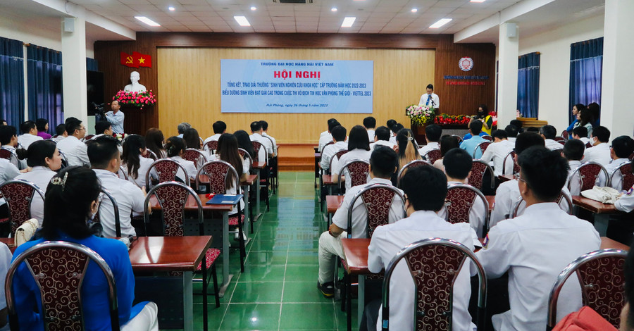 Năm 2022-2023, hoạt động nghiên cứu khoa học đã được nhà trường quan tâm, chỉ đạo sát sao với sự tham gia của đông đảo sinh viên. Năm 2022-2023, hoạt động nghiên cứu khoa học đã được nhà trường quan tâm, chỉ đạo sát sao với sự tham gia của đông đảo sinh viên.