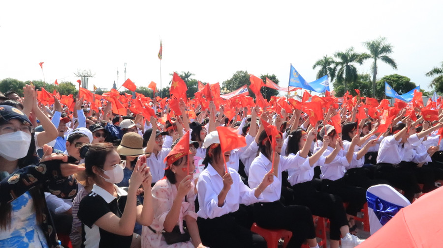 Cầu truyền hình tại Hải Phòng sáng ngày 8/10. Cầu truyền hình tại Hải Phòng sáng ngày 8/10.