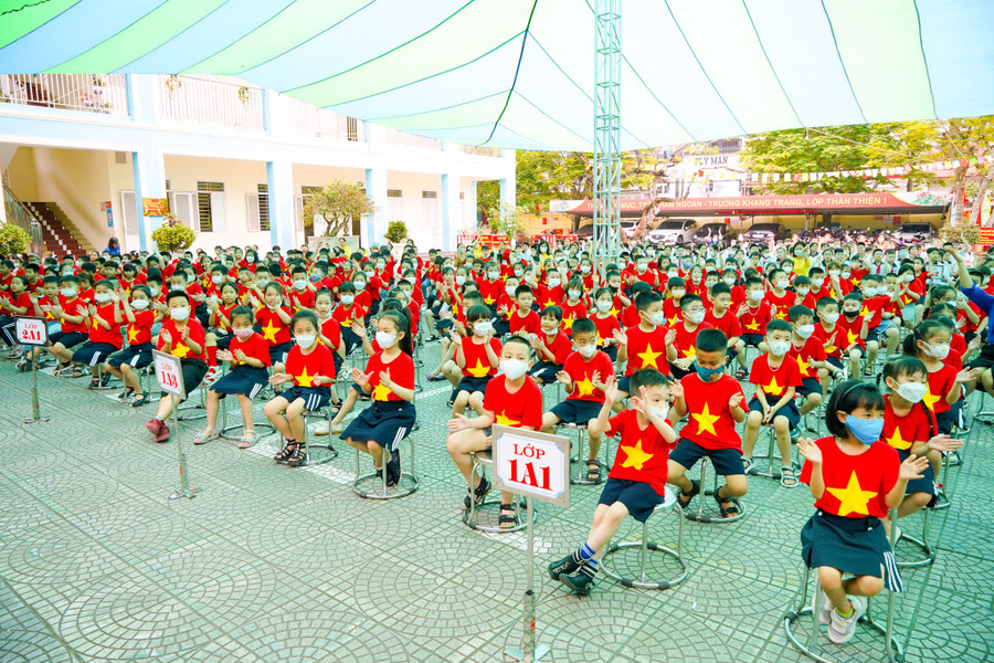 Học sinh Trường Tiểu học Dư Hàng, quận Lê Chân. Học sinh Trường Tiểu học Dư Hàng, quận Lê Chân.