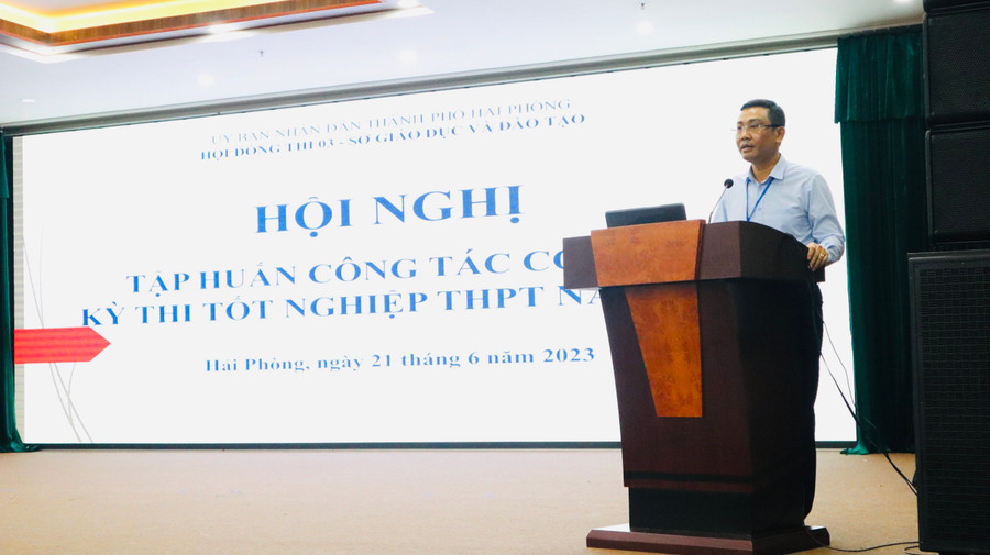 Hội nghị tập huấn công tác coi thi tốt nghiệp THPT năm 2023.