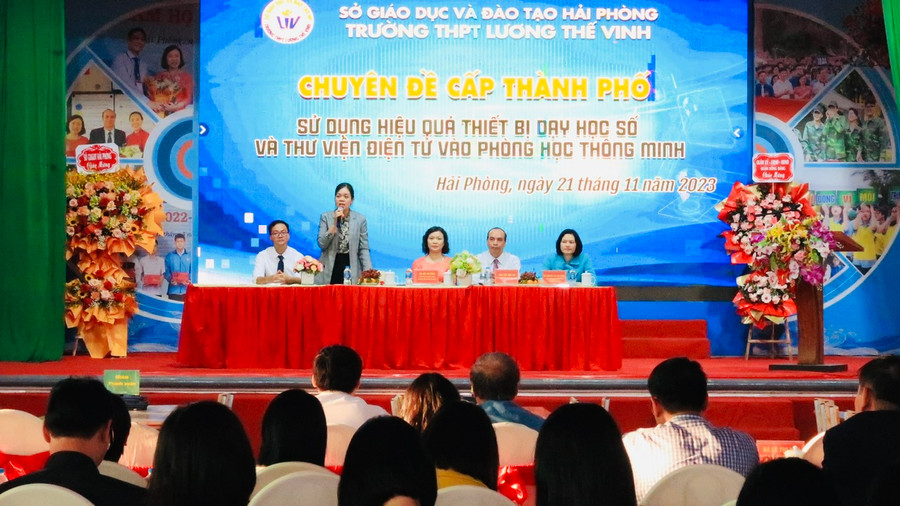 Nhiều ý kiến nhận xét, đóng góp tích cực cho chuyên đề.