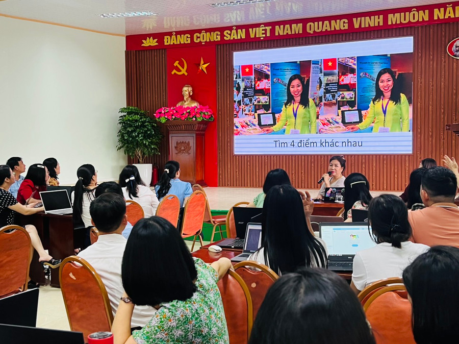 Thầy cô tập trung và hào hứng với bài giảng của chuyên gia.