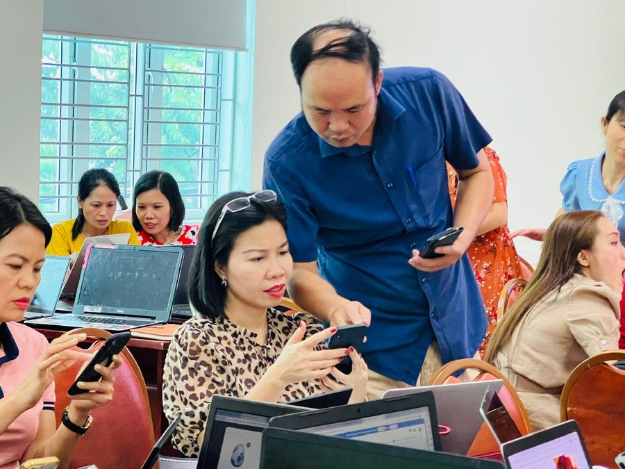 Thầy cô cùng nhau chia sẻ và sẵn sàng thay đổi.