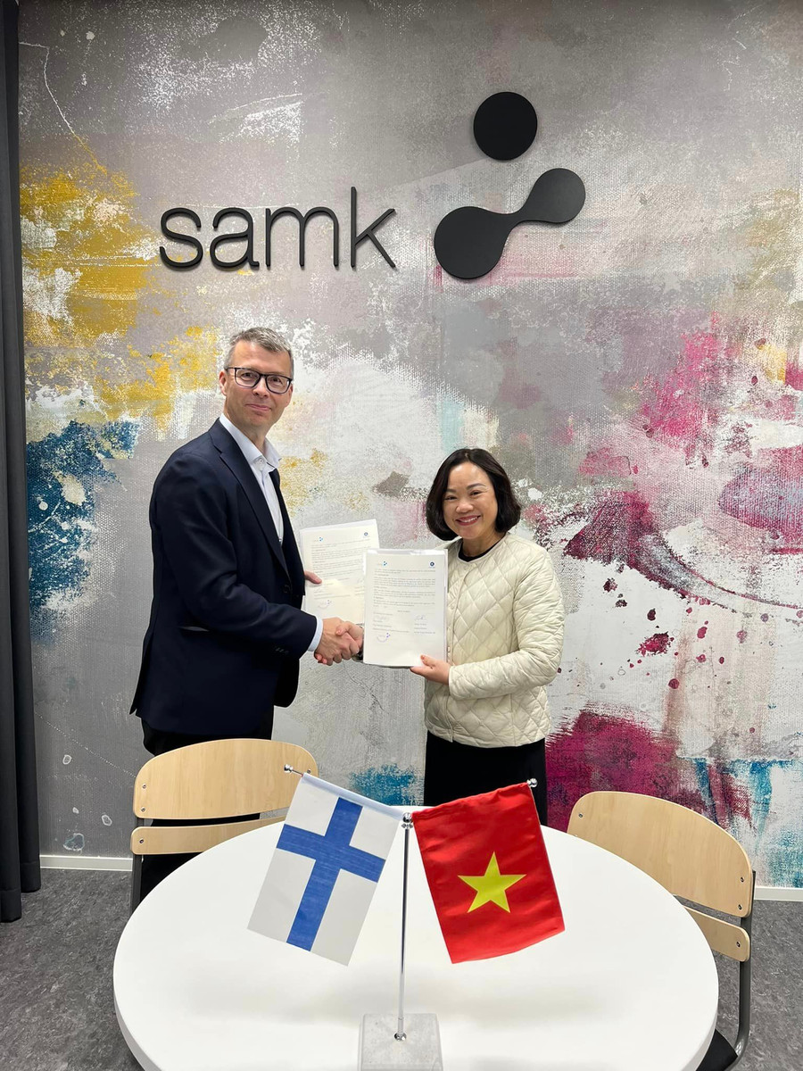 Lễ ký kết chương trình Pathway với lãnh đạo Trường Đại học Khoa học ứng dụng Santakuta. Lễ ký kết chương trình Pathway với lãnh đạo Trường Đại học Khoa học ứng dụng Santakuta.