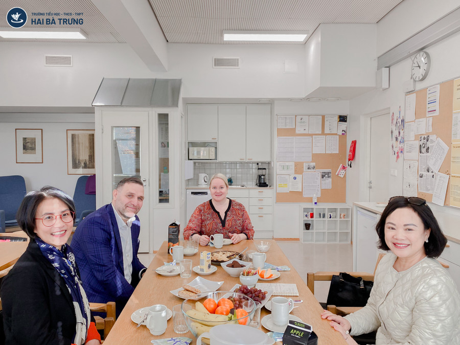 Chuyến tham quan, làm việc của lãnh đạo Trường Hai Bà Trưng đặt nền móng cho mối quan hệ tốt đẹp thúc đẩy chương trình du học Phần Lan. Chuyến tham quan, làm việc của lãnh đạo Trường Hai Bà Trưng đặt nền móng cho mối quan hệ tốt đẹp thúc đẩy chương trình du học Phần Lan.