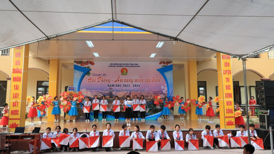 Học sinh Trường THCS Chấn Hưng chăm ngoan luyện rèn.